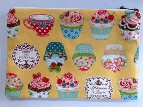 フレンチカップケーキポーチ